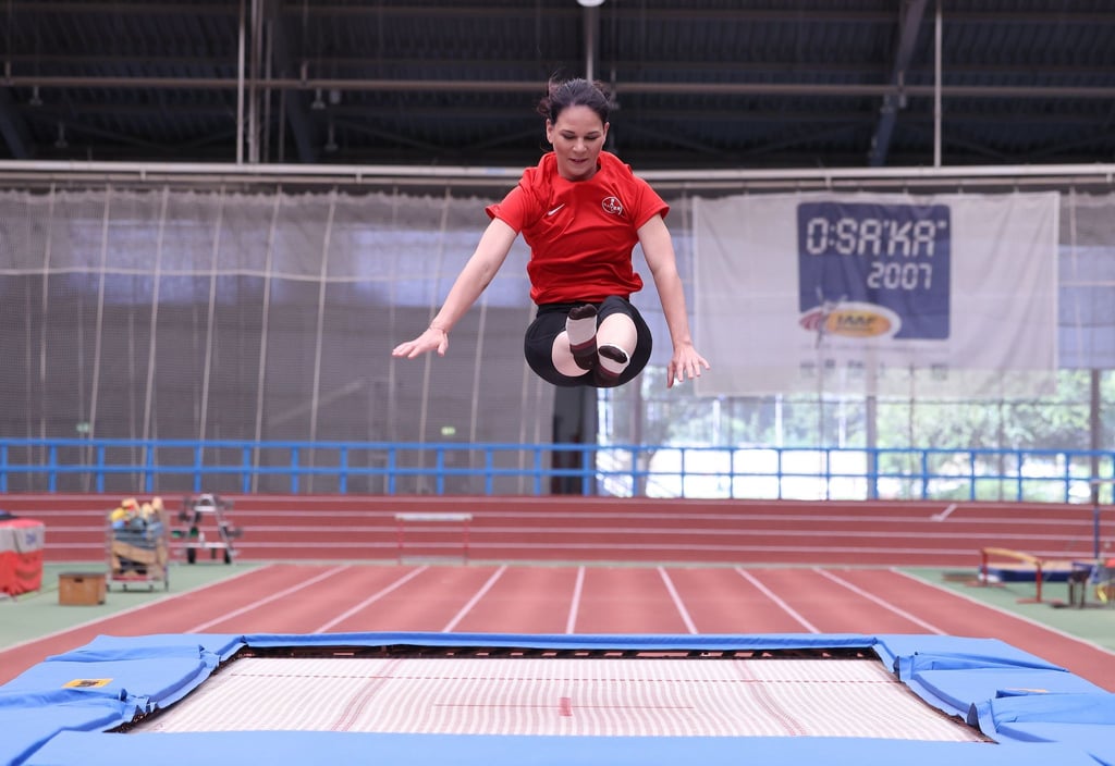 Außenministerin Annalena Baerbock gewann sogar Medaillen als Trampolin-Springerin.