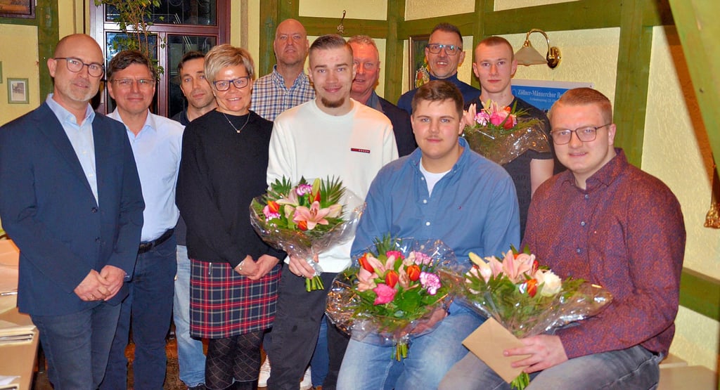 Ole Müller (Mitte), Niclas Kürschner, Pascal Wedding und Luan Lorenz (rechts) wurden freigesprochen.