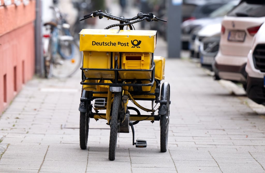 Verdi und die Deutsche Post haben sich auf einen neuen Tarifvertrag geeinigt. (Archivbild)