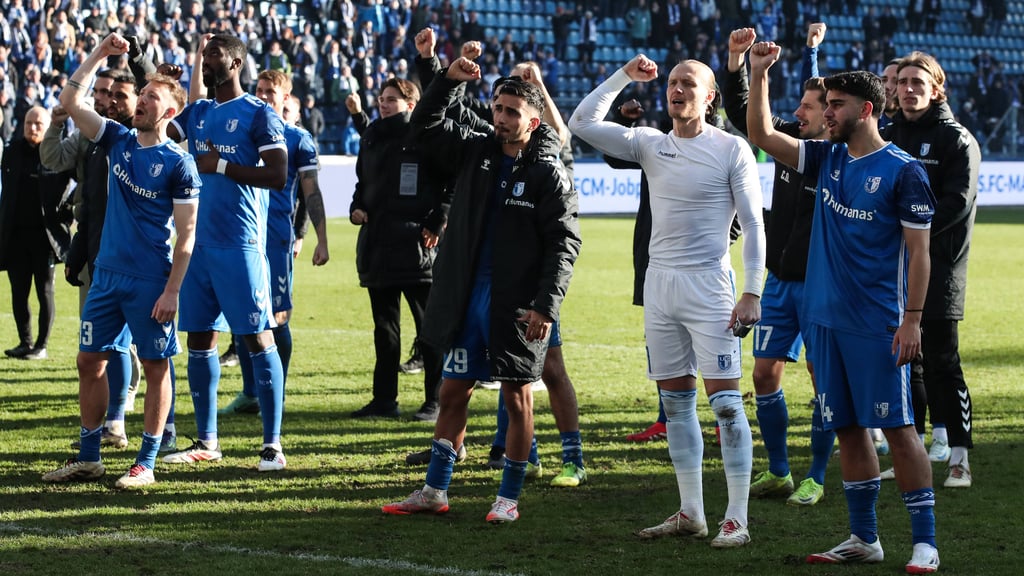 Durch den 4:1-Heimsieg gegen Darmstadt 98 mischt der 1. FC Magdeburg weiter ganz oben mit im Aufstiegskampf der 2. Bundesliga.