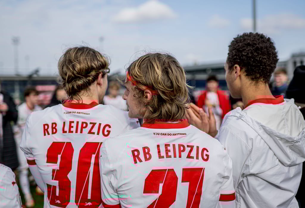 Die U19 von RB Leipzig soll im Sommer Verstärkung bekommen.
