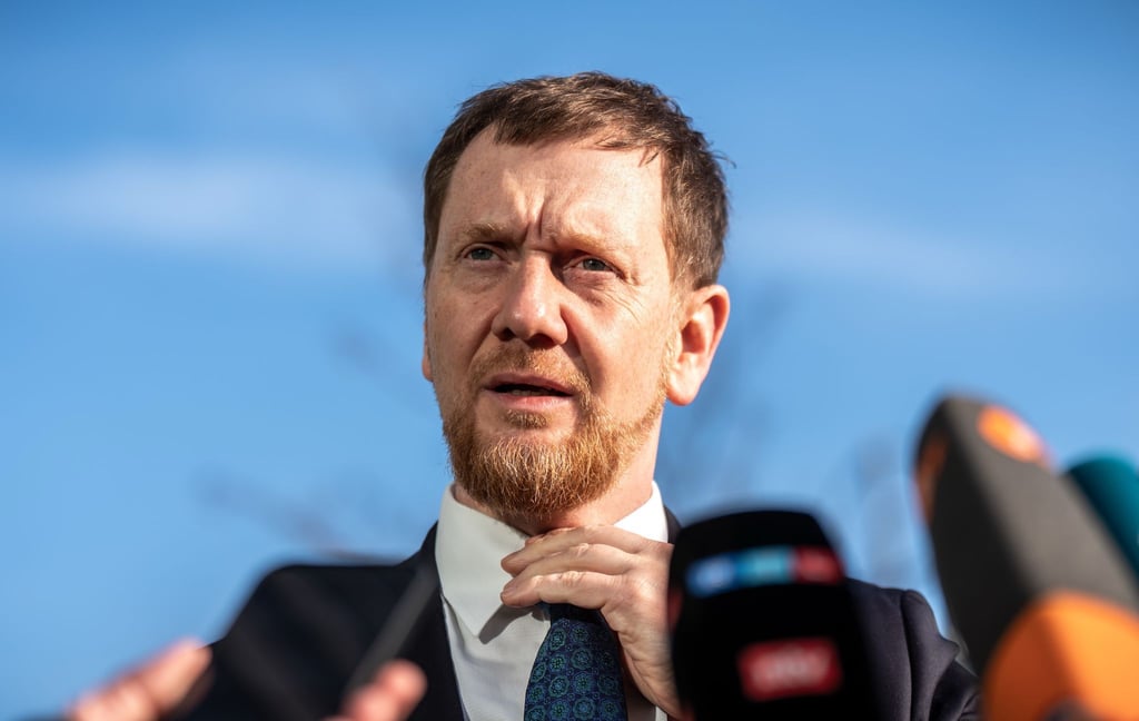 Sachsens Ministerpräsident Michael Kretschmer (CDU) fordert eine Beseitigung von Wachstumsbremsen (Archivbild).