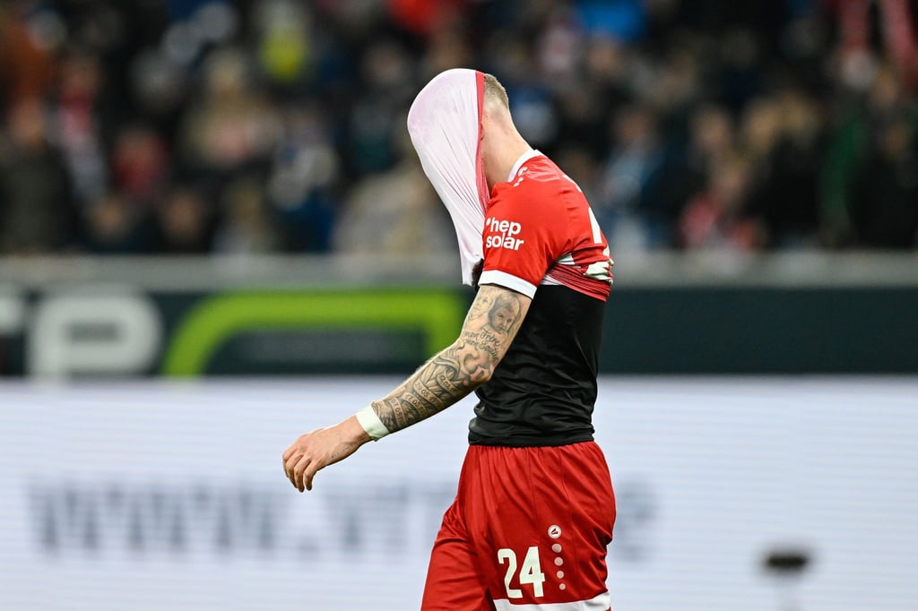 Jeff Chabot und fünf weitere Innenverteidiger stehen dem VfB in Kiel nicht zur Verfügung.