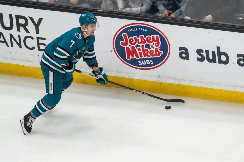 Eishockey-Nationalspieler Nico Sturm wechselt von den San Jose Sharks zu den Florida Panthers.