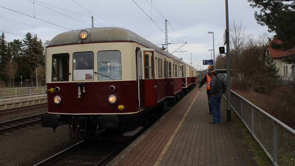 Das ist Anton. Der Triebwagen aus dem Jahr 1953 ist am 15. März zu Gast in Halberstadt.