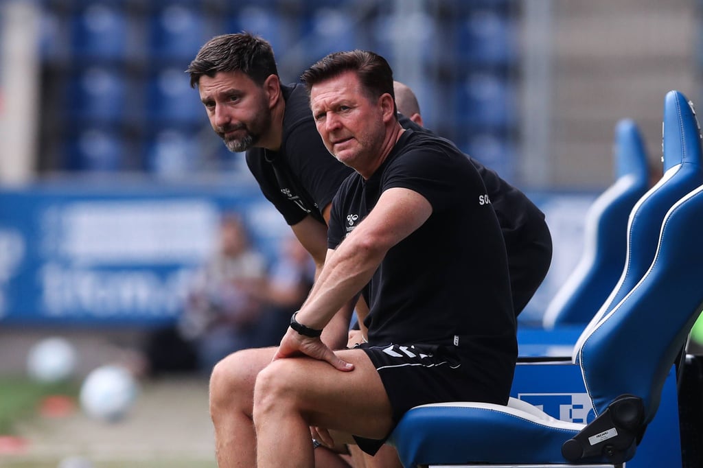 Gehen seit vielen Jahren einen gemeinsamen Weg: André Kilian (li.) und FCM-Cheftrainer Christian Titz.