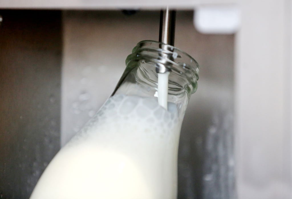 Rohmilch bekommt man direkt ab Hof. (Archivbild)
