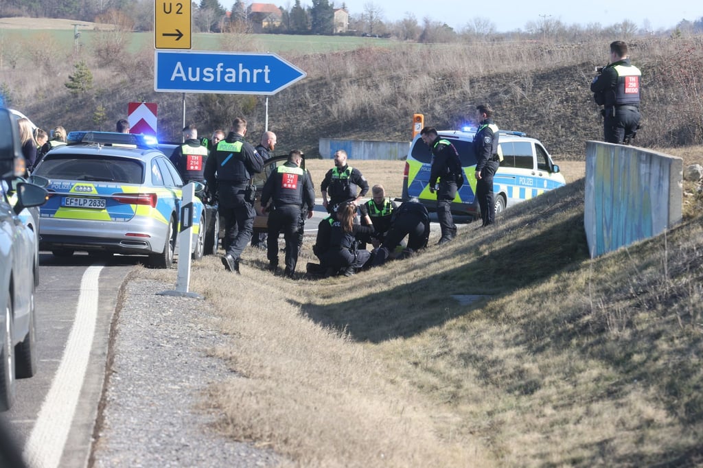 In der Nähe von Jena ging den Flüchtigen der Kraftstoff aus.
