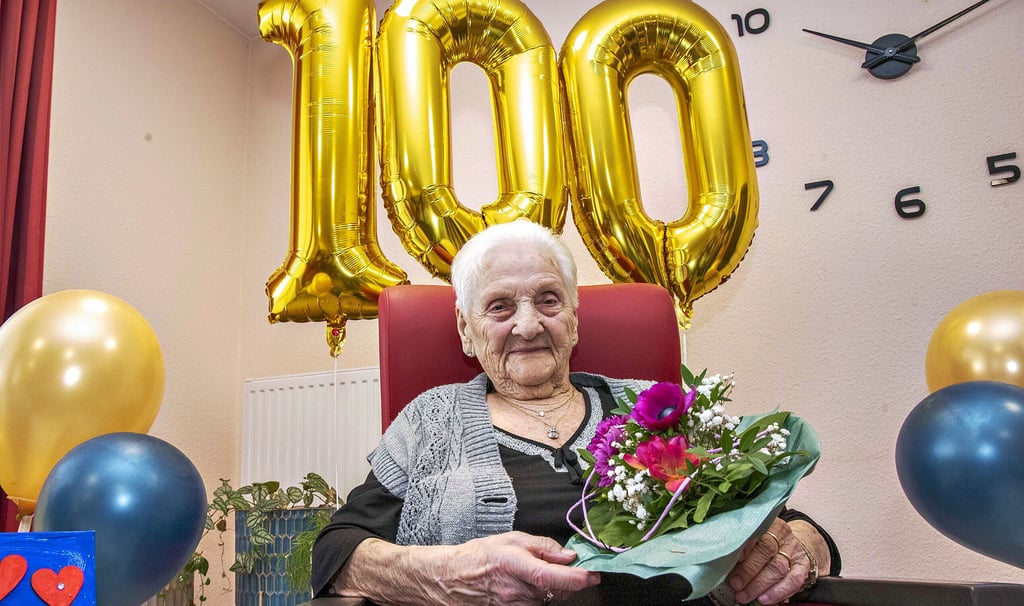 Liselotte Wittig feiert ihren 100. Geburtstag im Pflegeheim K&S in der Ferdinand-von-Schillstraße und ist hier die älteste Bewohnerin.