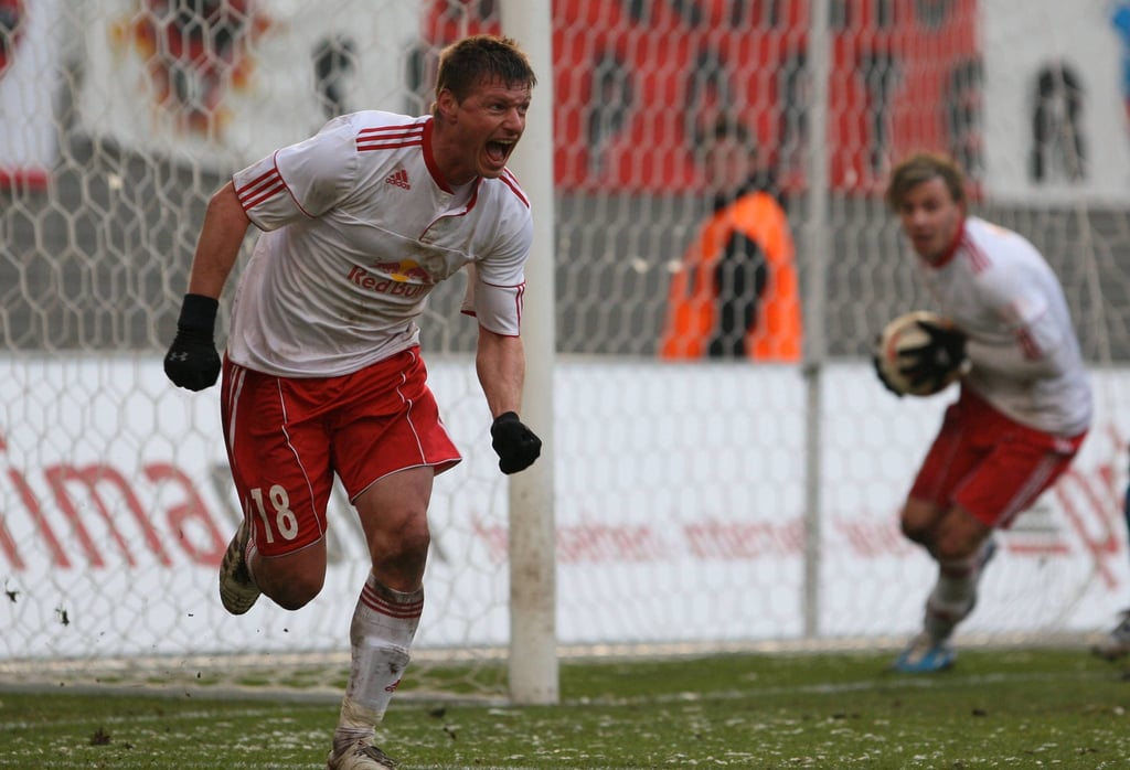 Nico Frommer bejubelt ein Tor für RB Leipzig.