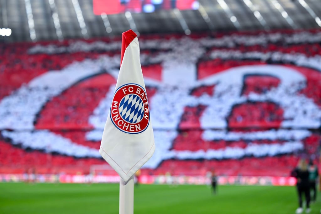 Wegen eines medizinischen Notfalls stellten die Fans in München ihre Gesänge zwischenzeitlich ein.