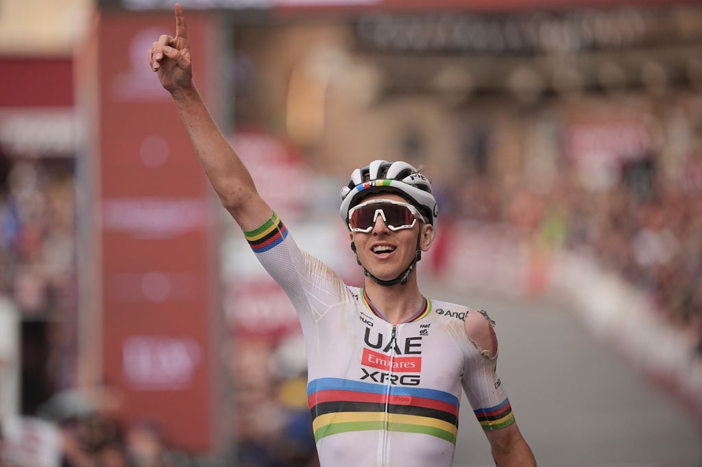 Pogacar gewinnt zum dritten Mal das Schotterrennen Strade Bianche.
