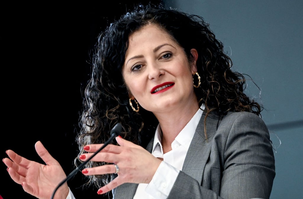 Senatorin Cansel Kiziltepe (SPD) setzte sich für Erhalt von „Evas Obdach“ ein. (Archivbild)