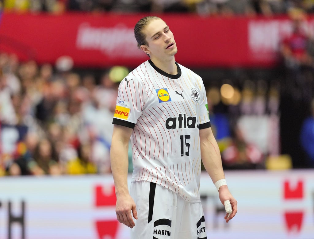 Hinter Juri Knorrs Einsatz in der EM-Qualifikation gegen Österreich steht ein Fragezeichen.