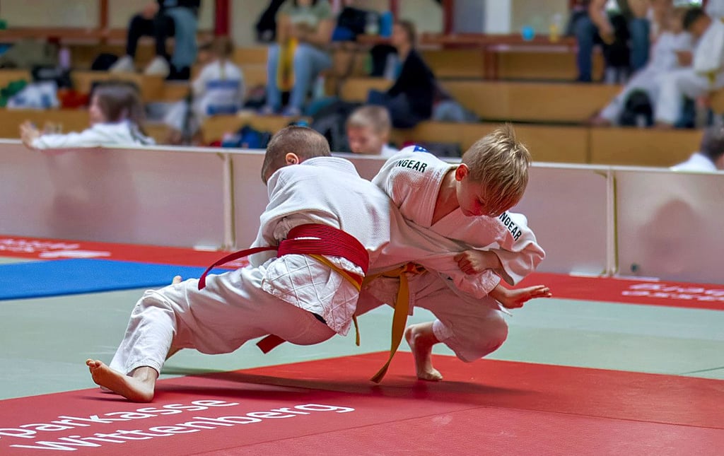Till Neumann wirft seinen Gegner auf Ippon.