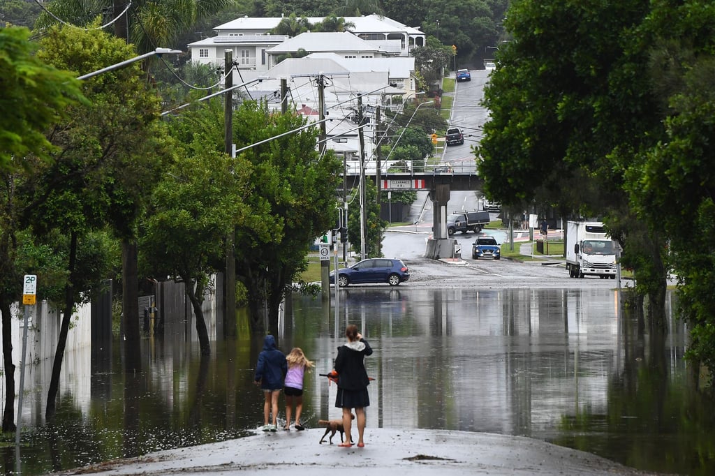 In der Millionenstadt Brisbane sind viele Straßen überschwemmt.