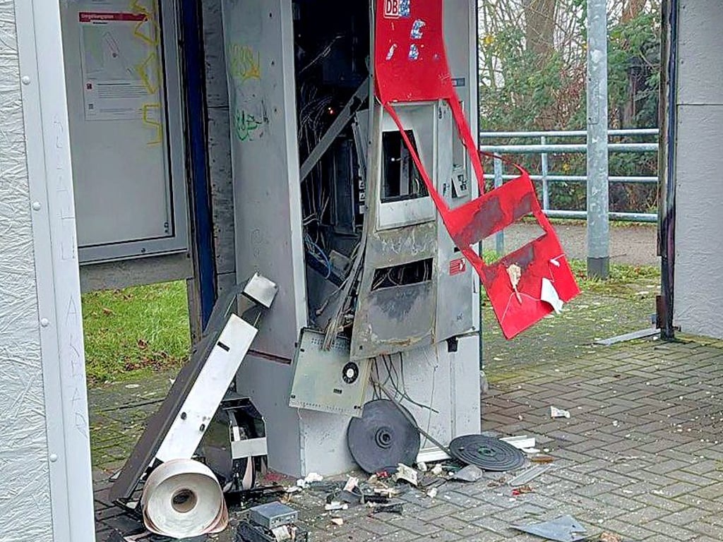 Ein zerstörter Automat in der Nähe von Bismark (Altmark).