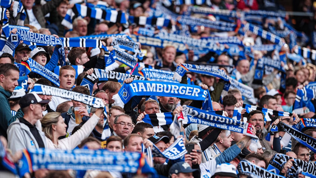 Fans des Hamburger SV und 1. FC Magdeburg blicken unterschiedlich auf das kommende Spitzenspiel in der Avnet-Arena.
