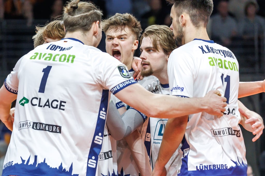 Die Spieler der SVG Lüneburg stehen im Viertelfinale der Champions League.