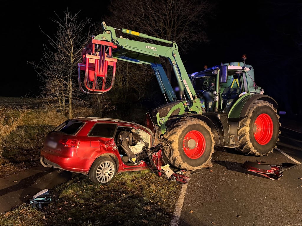 Zwei Menschen schweben nach Angaben der Polizei weiter in Lebensgefahr.