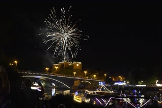 Laternenfest 2025 in Halle: Feuerwerk, Fischerstechen, Entenrennen und