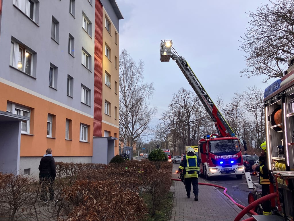 In Merseburg musste die Feuerwehr am Donnerstag zu einem verrauchten Keller ausrücken.