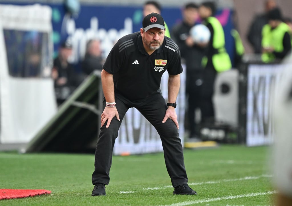 Der Trainer muss eine Sperre absitzen.