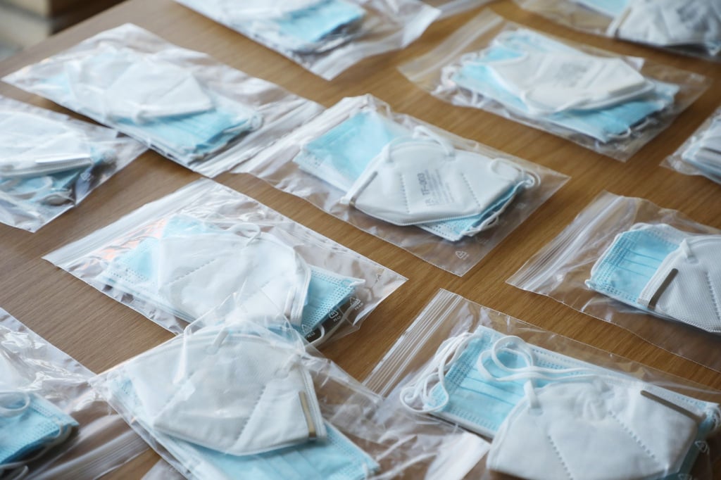 Millionen von Corona-Schutzmasken werden in Thüringen demnächst verbrannt. (Archivbild)