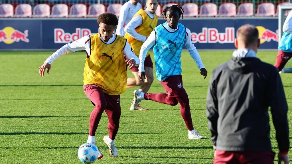 Tidiam Gomis und Amadaou Haidara (von links) fasten bei RB Leipzig während des Ramadan.