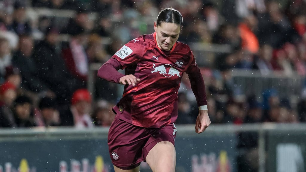 Nationalspielerin Giovanna Hoffmann bewahrte die Frauen von RB Leipzig vor einer Niederlage beim FC Carl Zeiss Jena.