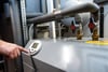 Öl, Gas oder Strom? Viele Hausbesitzer in Sachsen-Anhalt scheuen derzeit den Einbau neuer Heizungsanlagen.