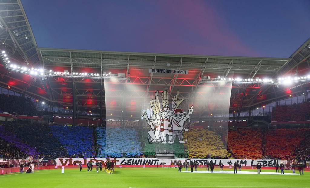 Fans von RB Leipzig zeigten beim Spiel gegen Borussia Dortmund eine große Choreographie.