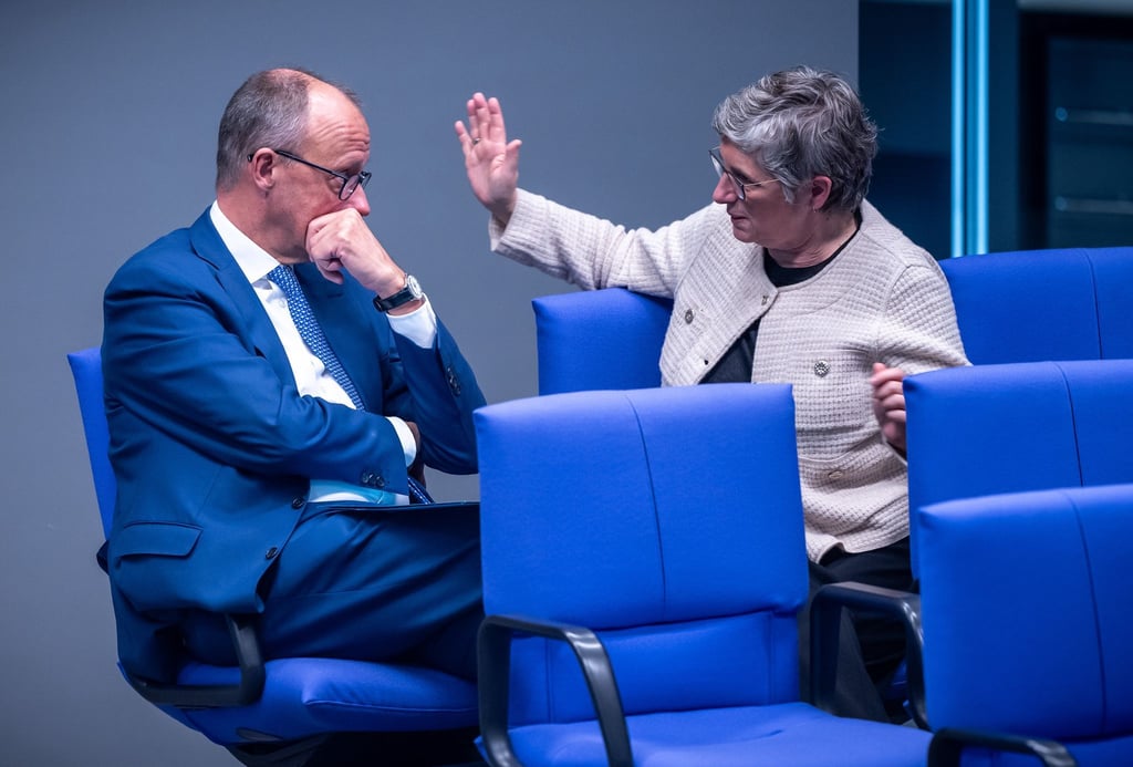 CDU-Chef Friedrich Merz bedauert den Wirbel um die Mailbox-Nachricht für Grünen-Fraktionschefin Britta Haßelmann. (Archivbild)