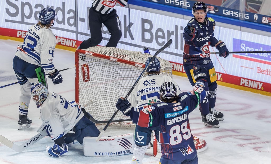 Angreifer Zach Boychuk erzielte den ersten Playoff-Treffer der Eisbären in der laufenden Saison.