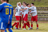 Die Naumburger Reserve bejubelt im Kreisoberliga-Regionalderby gegen den FC ZWK Nebra den Führungstreffer von Christian Werner (r.) – am Ende hieß es 2:1 für die Gastgeber, die ihren ersten Saisonsieg feierten.