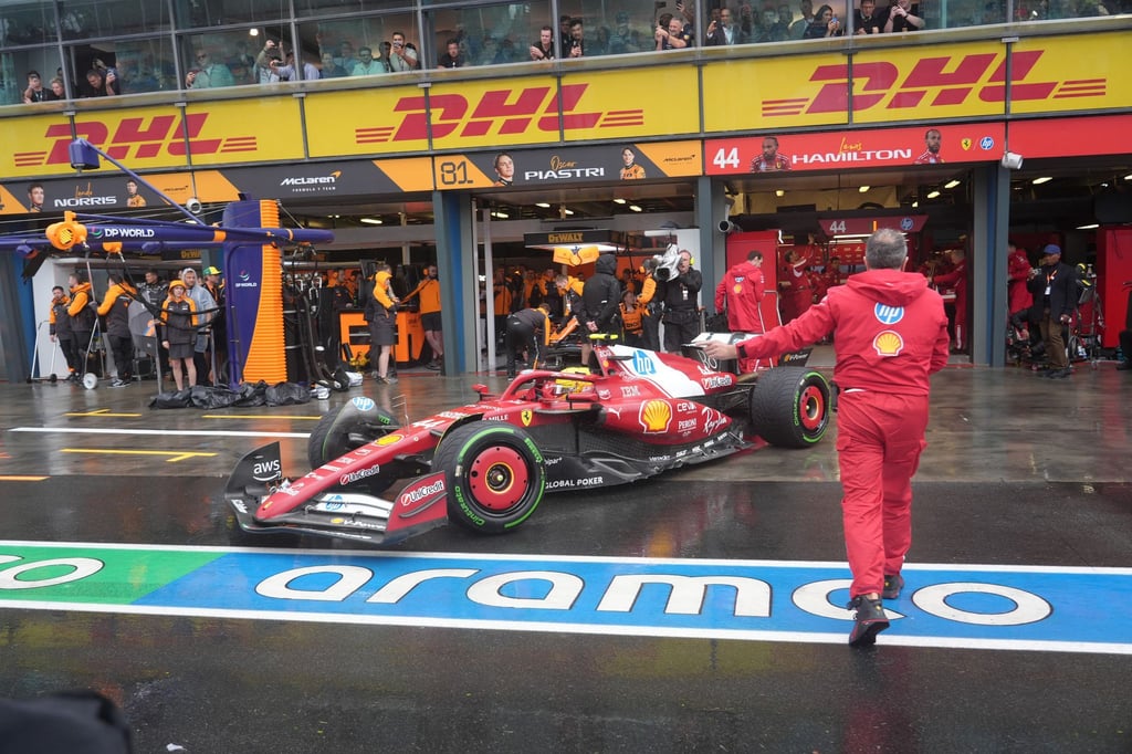 Erste Ausfahrt Melbourne - Ferrari hat noch Nachholbedarf.