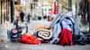 Um Obdachlose unterzubringen, will die Stadt Hannover die Zahl der Plätze in Wohnungen und Wohnprojekten erhöhen, die Zahl der Plätze in Gemeinschaftsunterkünften soll sinken. (Symbolbild)