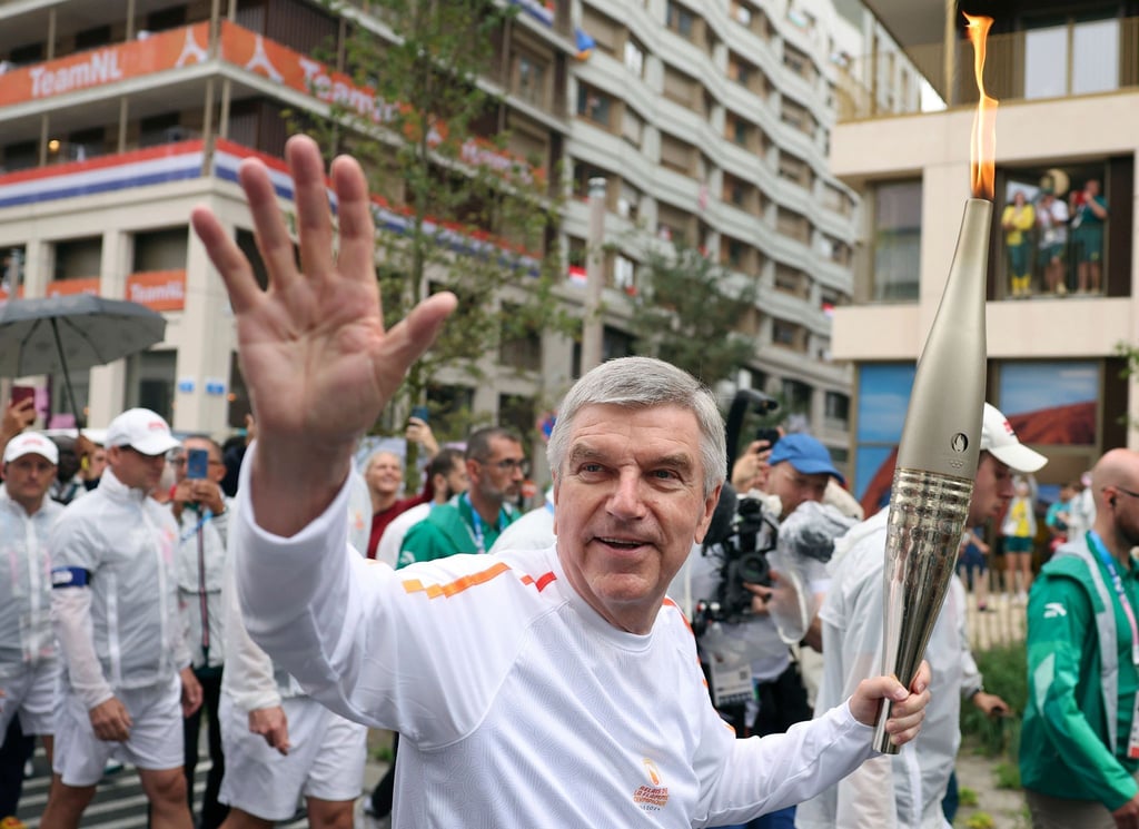 Gibt die Fackel weiter: Thomas Bachs Amtszeit als IOC-Präsident neigt sich dem Ende.