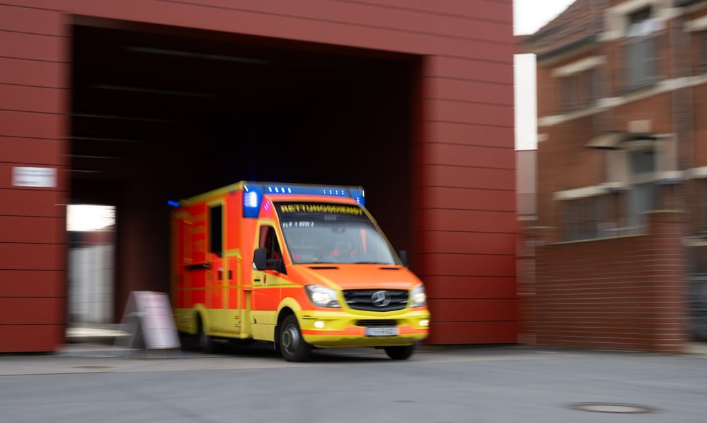 Der Streit um die Kosten für den Einsatz von Rettungswagen in Brandenburg ist noch nicht gelöst. (Symbolbild)