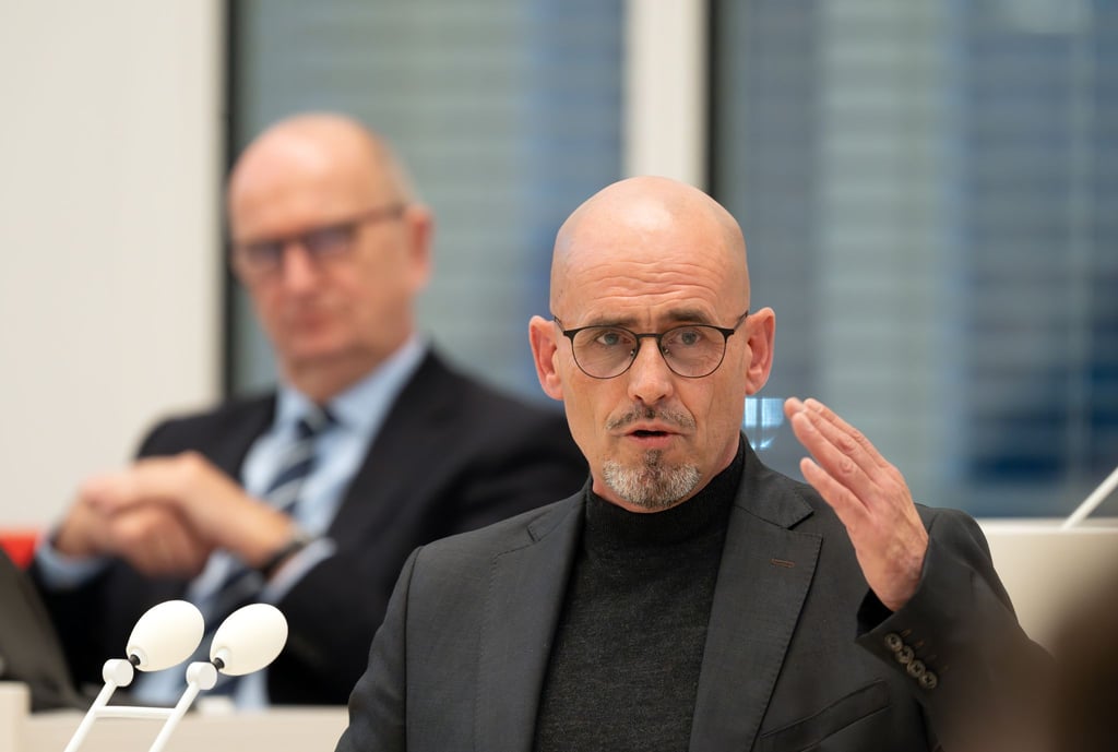Der BSW-Fraktionsvorsitzende im Brandenburger Landtag, Niels-Olaf Lüders, kündigt ein Nein seiner Partei zum Sondervermögen Verteidigung an (Archivbild).