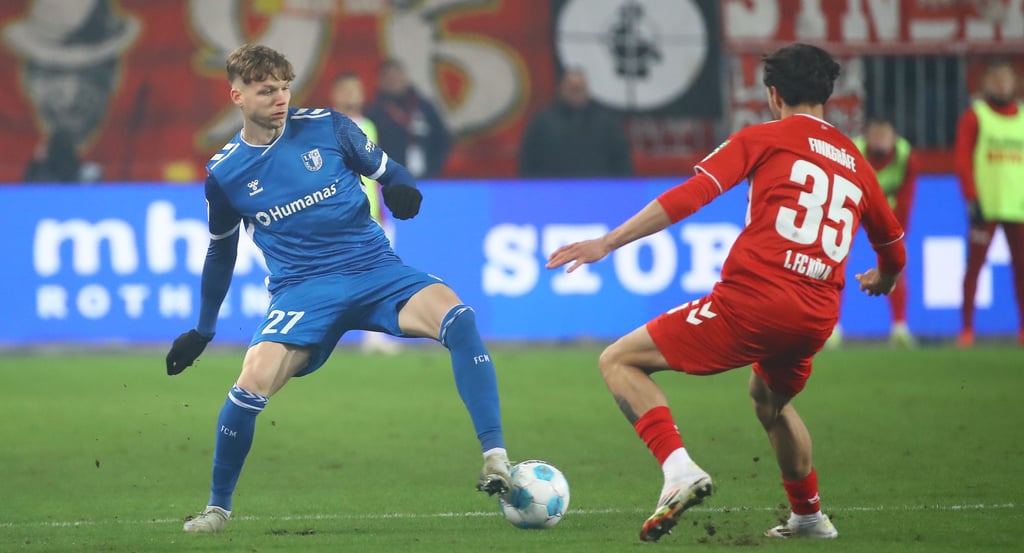 Philipp Hercher (links) fällt drängt zurück in die Startelf.