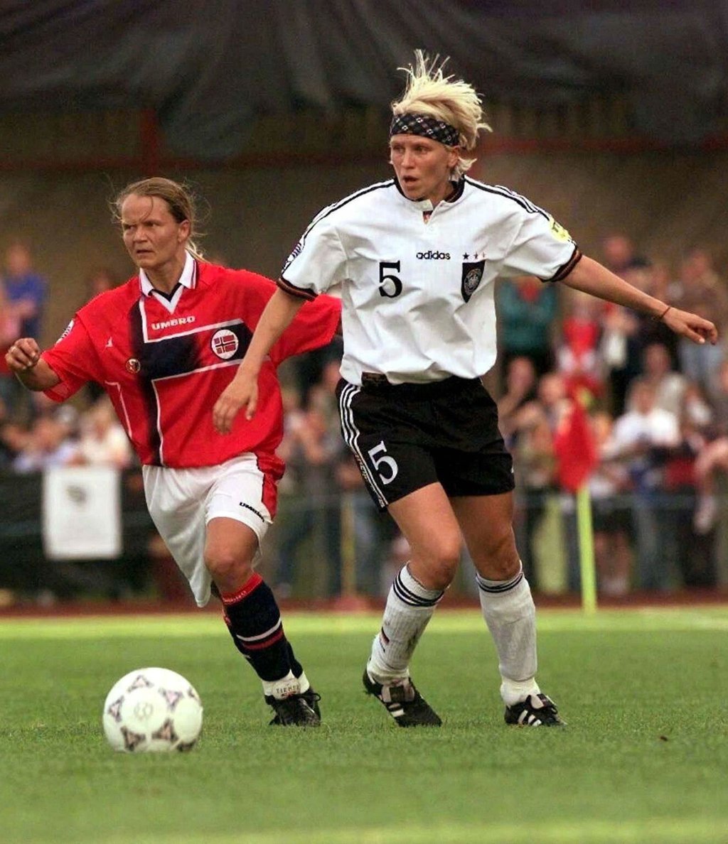 Doris Fitschen (r) galt als eine der besten Spielerinnen ihrer Generation.
