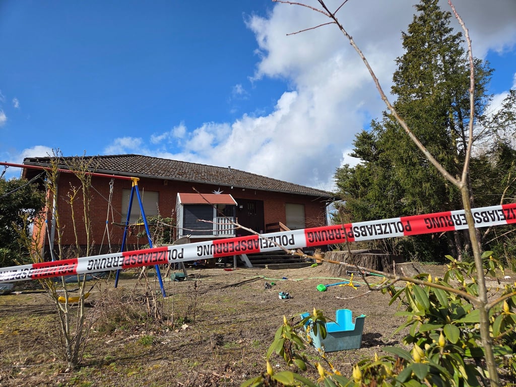 Ende Februar wurde eine Frau tot in einem Haus in Edemissen gefunden - inzwischen gilt der frühere Lebensgefährte als Tatverdächtiger für das Gewaltverbrechen. (Archivfoto)
