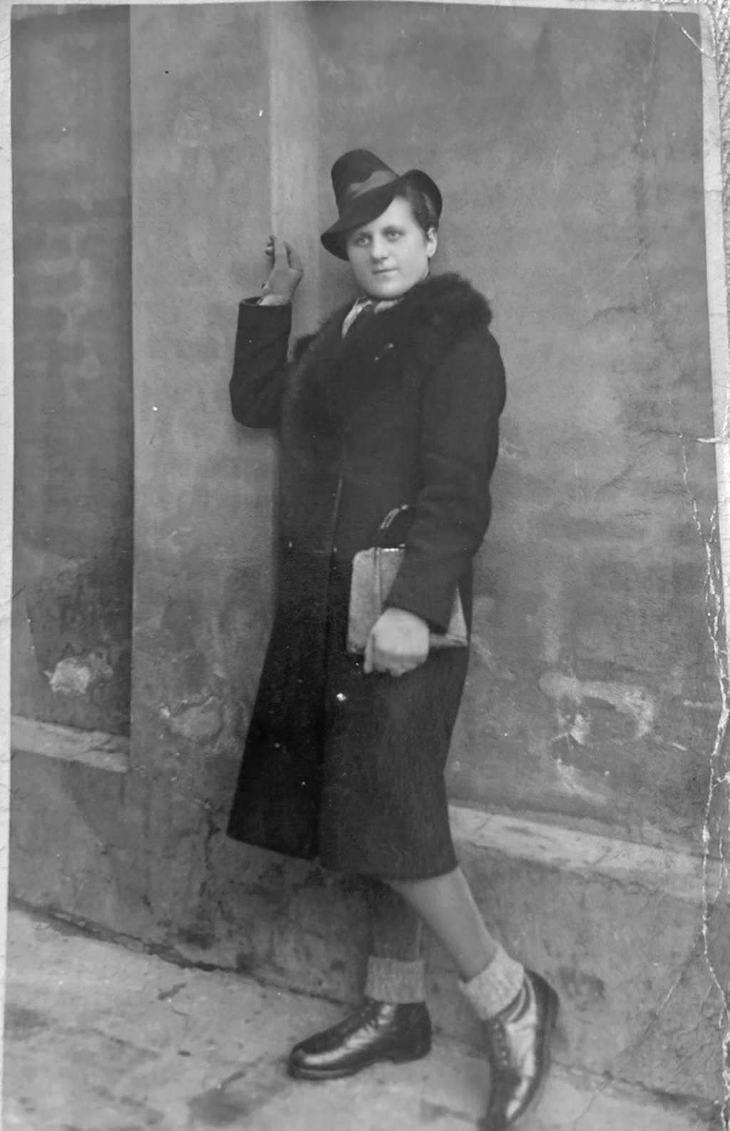 Getrud Kunze aus Ziegelrode ist im März 2025 100 Jahre alt geworden. Dieses Foto zeigt die Jubilarin in den 1940er Jahren als junge Frau.