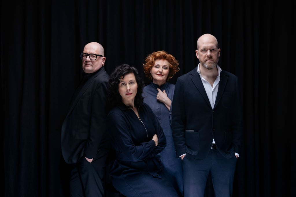 Die vier Hosts des Podcasts „Zeit Verbrechen“: Andreas Sentker (v.l.n.r.), Anne Kunze, Sabine Rückert und Daniel Müller.