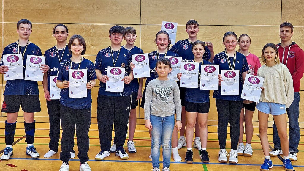 Der FSV Nienburg konnte beim Badminton-Turnier in heimischer Halle etliche Platzierungen einheimsen.