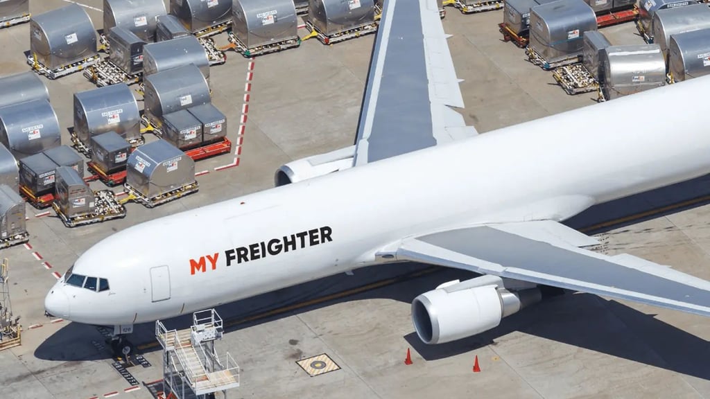 Die usbekische Airline My Freighter fliegt chinesische Päckchen nach Leipzig/Halle.