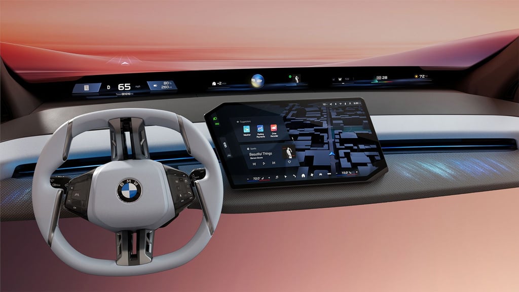 Schöne neue Autowelt: eine Kombination aus Bildschirmen, Sprachsteuerung und ein paar traditionellen Knöpfen.