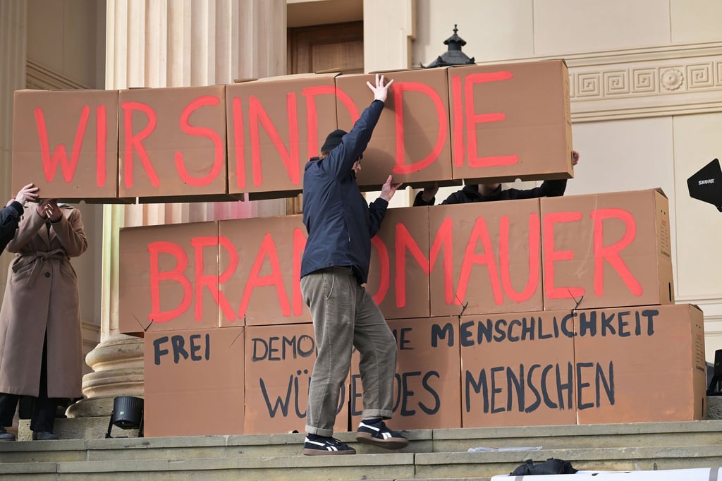 In Kommunalparlamenten im Osten grenzen sich die restlichen Parteien ähnlich stark von der AfD ab wie im Westen, sagen Forscher. (Archivbild)