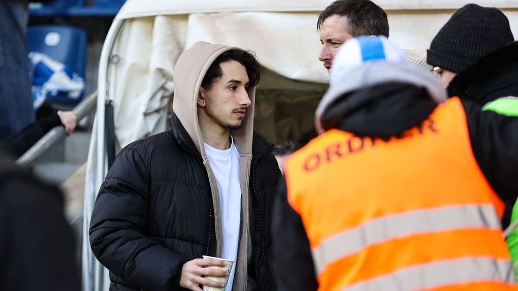 Jason Ceka ist nicht mit dem 1. FC Magdeburg zum Testspiel nach Polen gereist. Er stand für die U23 im Test gegen Hansa Rostock II auf dem Rasen.